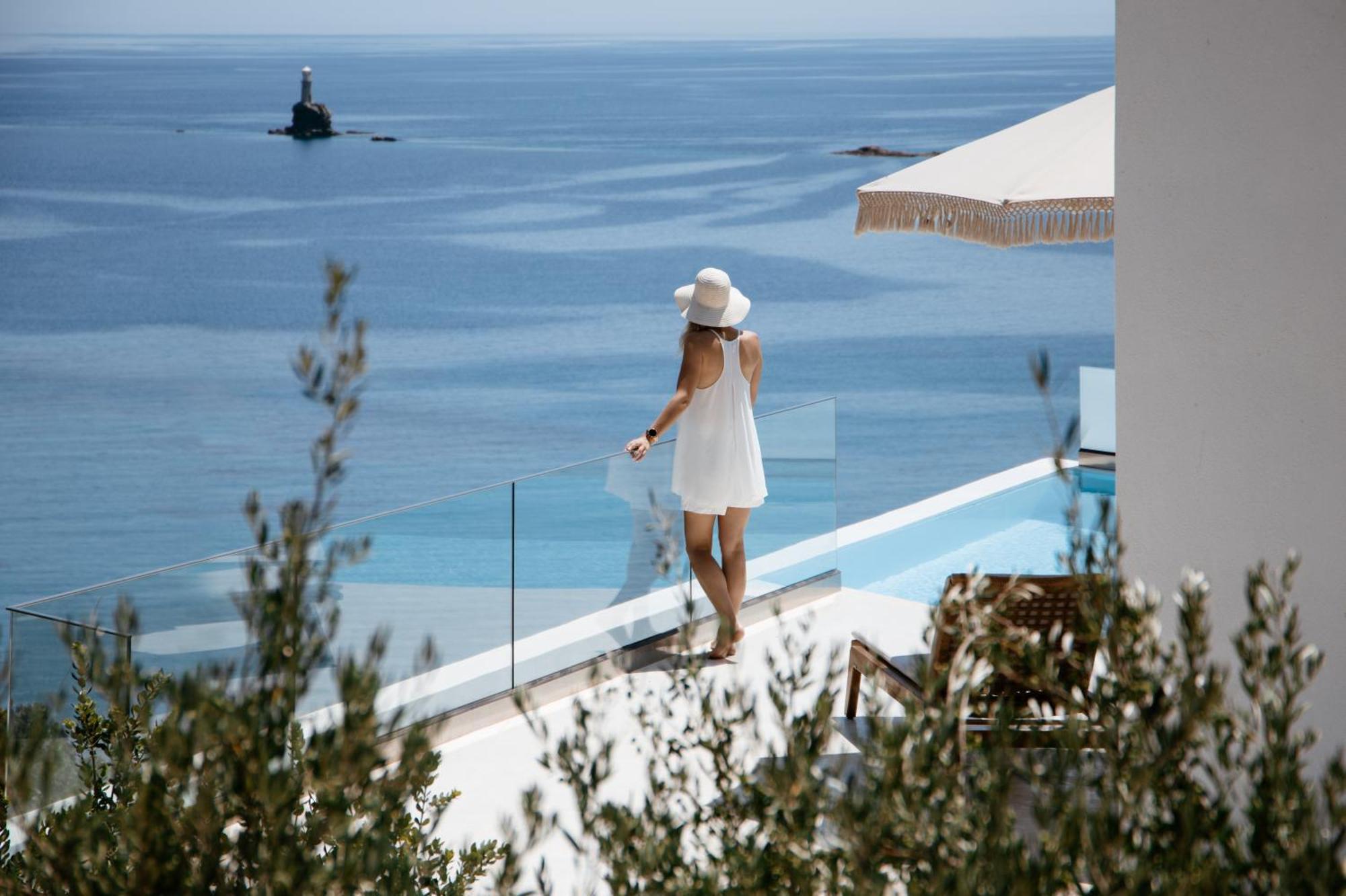 Golden Vista, Beachfront Suites By Explore Andros Εξωτερικό φωτογραφία
